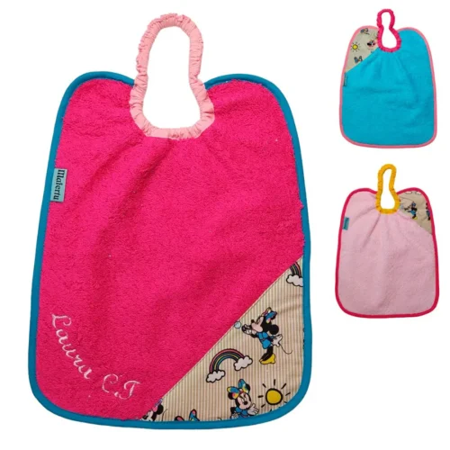 pack baberos colegio de la Minnie Mouse personalizados