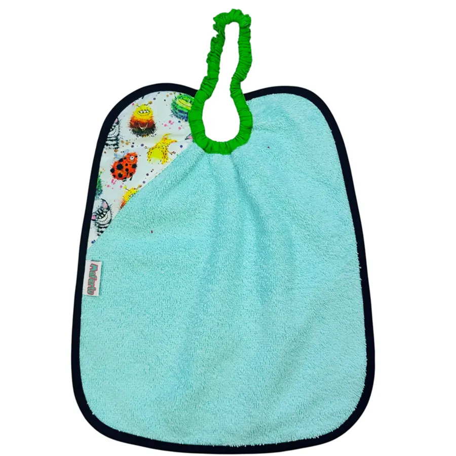Babero impermeable monstruos