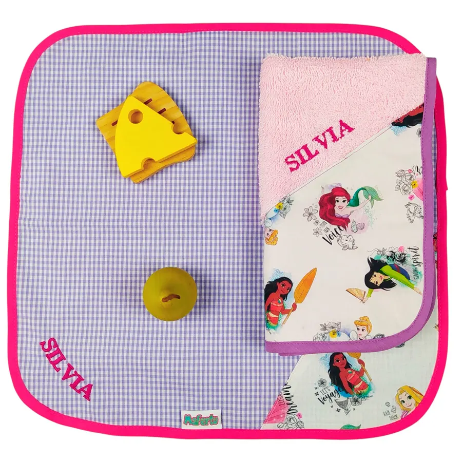 Servilleta infantil princesas